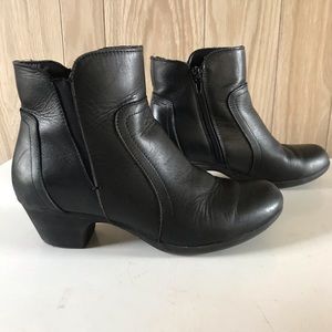 Abellla booties